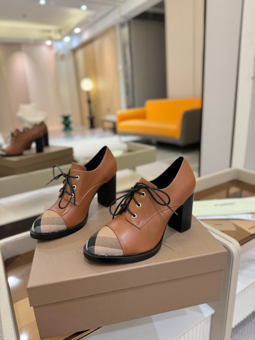 BURBERRY 26S LACE-UP HIGH HEELS 95 MM IN BROWN CALFSKIN