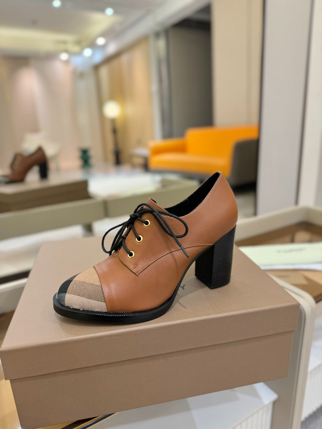 BURBERRY 26S LACE-UP HIGH HEELS 95 MM IN BROWN CALFSKIN