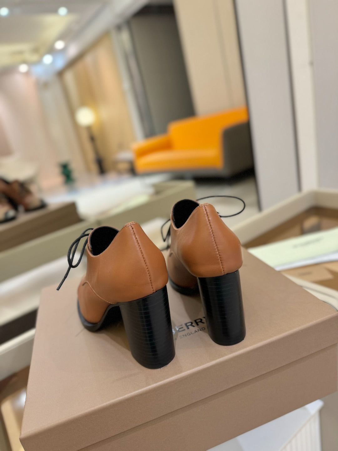 BURBERRY 26S LACE-UP HIGH HEELS 95 MM IN BROWN CALFSKIN