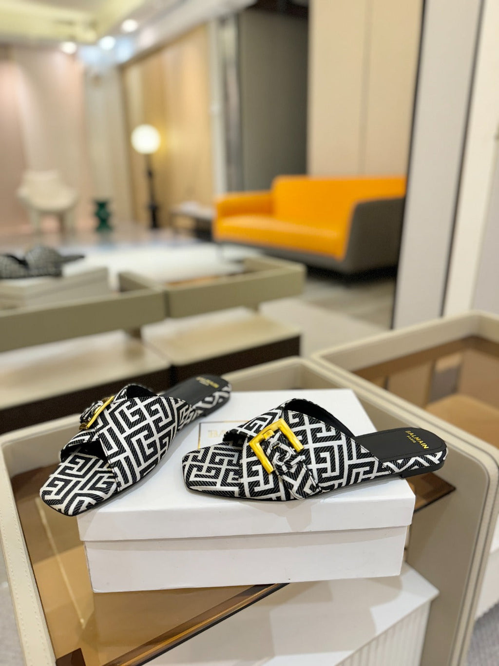 BALMAIN 26S SANDALS IN BLACK AND WHITE CANVAS