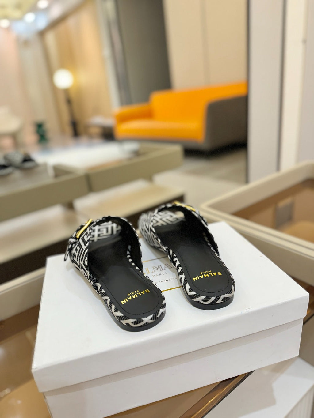 BALMAIN 26S SANDALS IN BLACK AND WHITE CANVAS