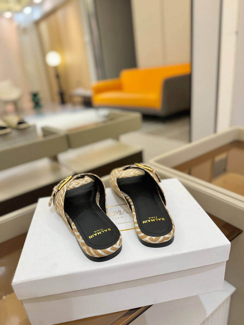 BALMAIN 26S SANDALS IN WARM BEIGE AND WHITE CANVAS