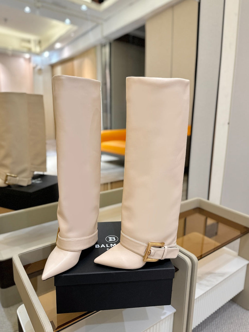 BALMAIN 26S KNEE-HIGH BOOTS 100 MM IN LIGHT BEIGE CALFSKIN