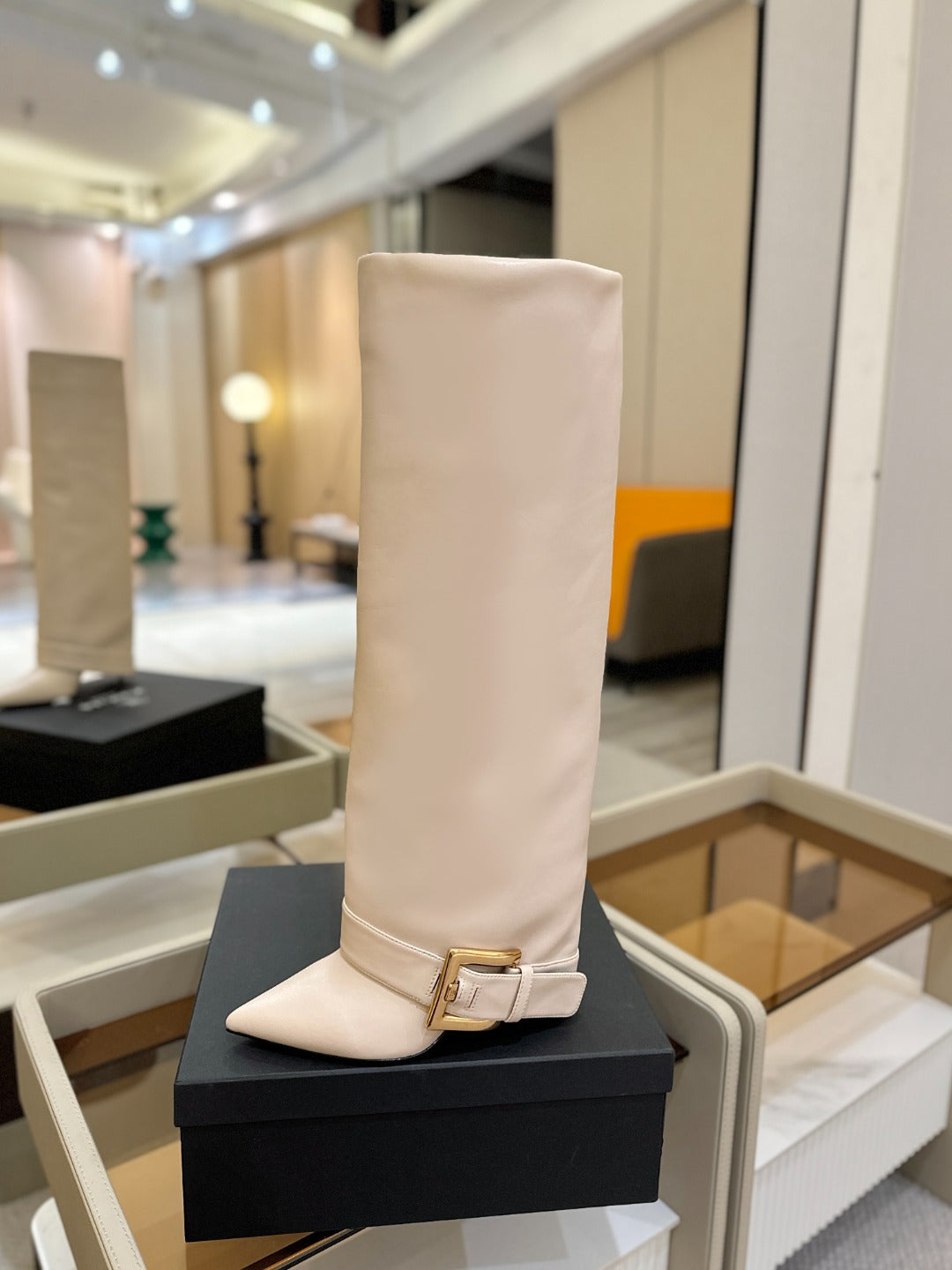 BALMAIN 26S KNEE-HIGH BOOTS 100 MM IN LIGHT BEIGE CALFSKIN