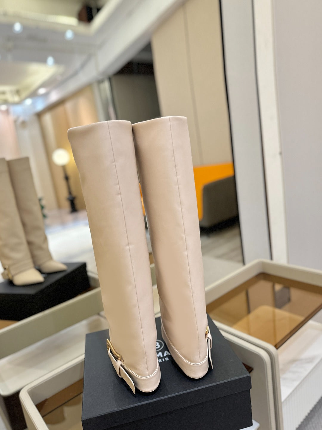 BALMAIN 26S KNEE-HIGH BOOTS 100 MM IN LIGHT BEIGE CALFSKIN