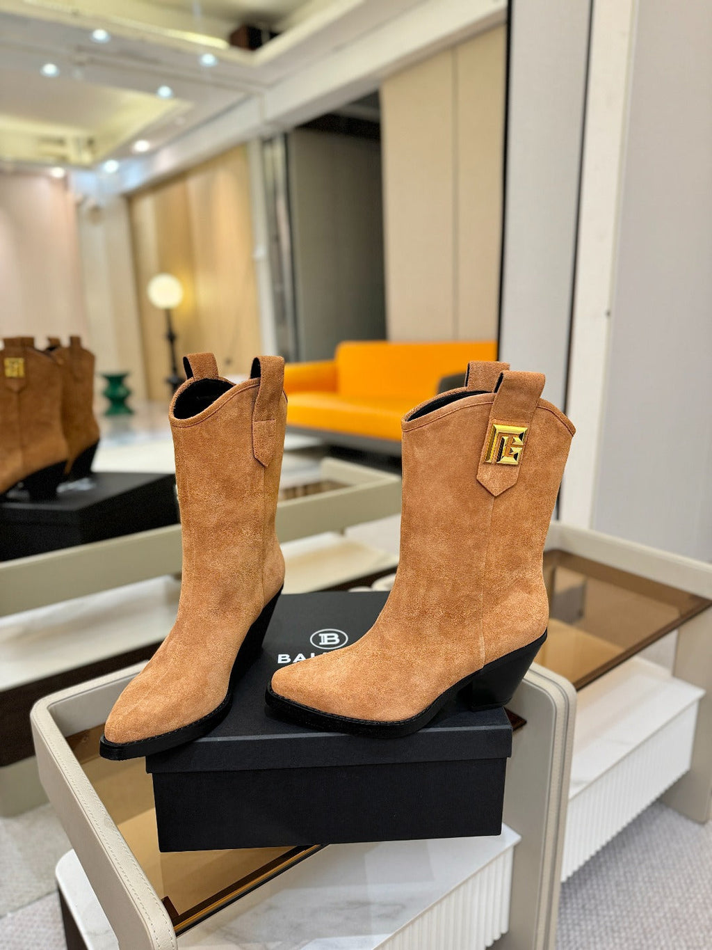 BALMAIN 26S COWBOY ANKLE BOOTS 65 MM IN BROWN SUEDE