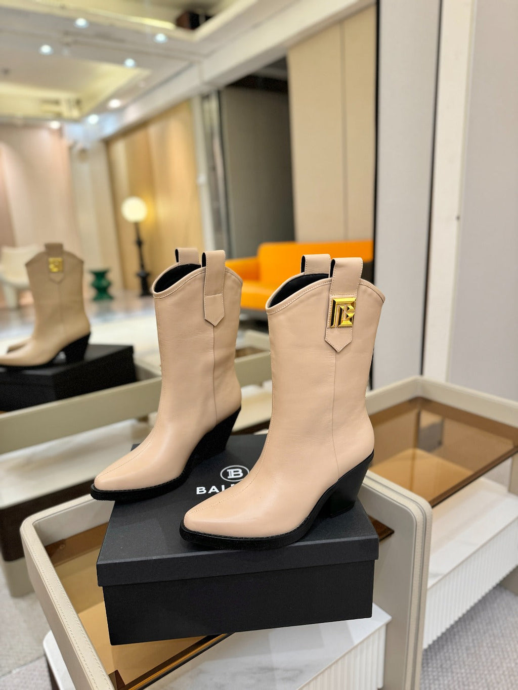 BALMAIN 26S COWBOY ANKLE BOOTS 65 MM IN BEIGE CALFSKIN