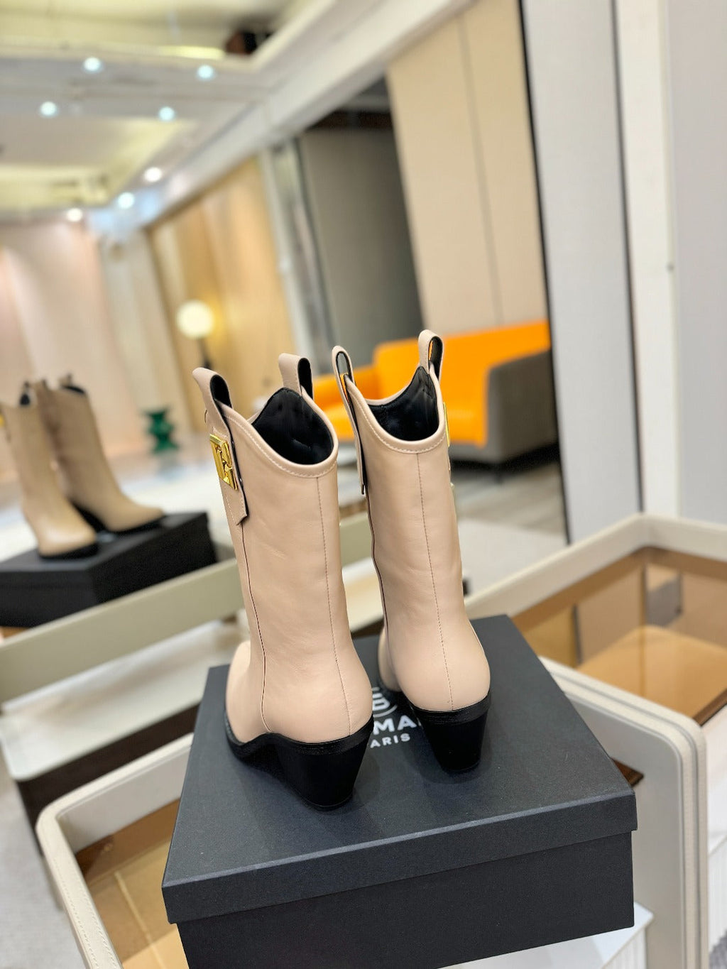 BALMAIN 26S COWBOY ANKLE BOOTS 65 MM IN BEIGE CALFSKIN