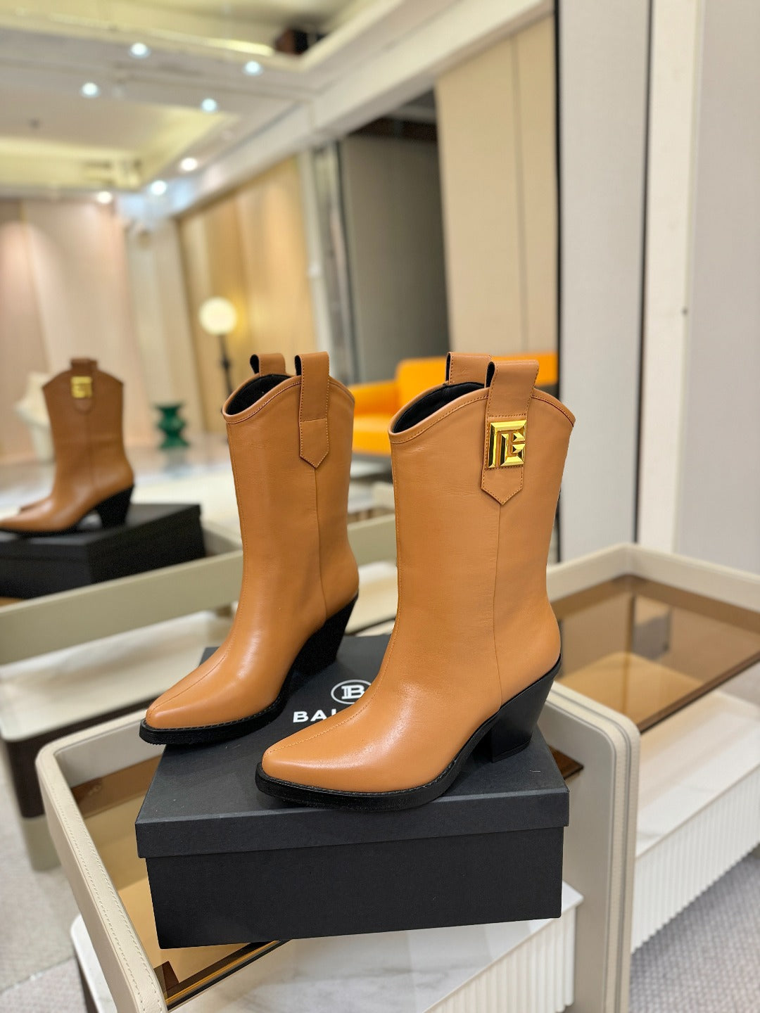 BALMAIN 26S COWBOY ANKLE BOOTS 65 MM IN BROWN CALFSKIN