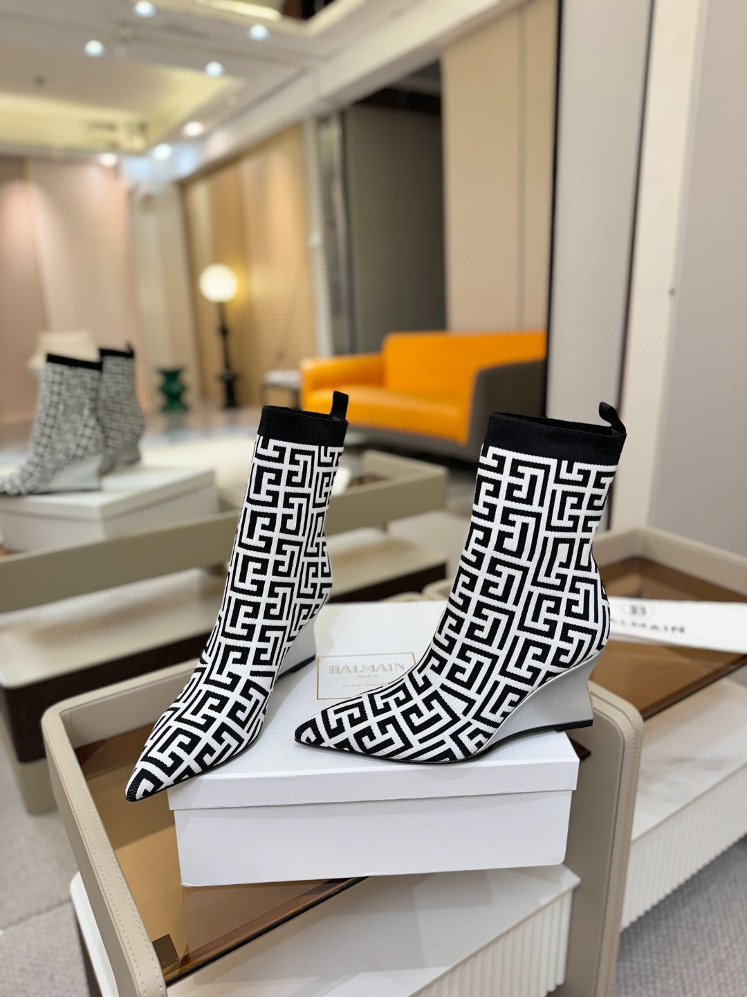 BALMAIN 26S BOOT 75 MM IN BLACK AND WHITE FLYKNIT