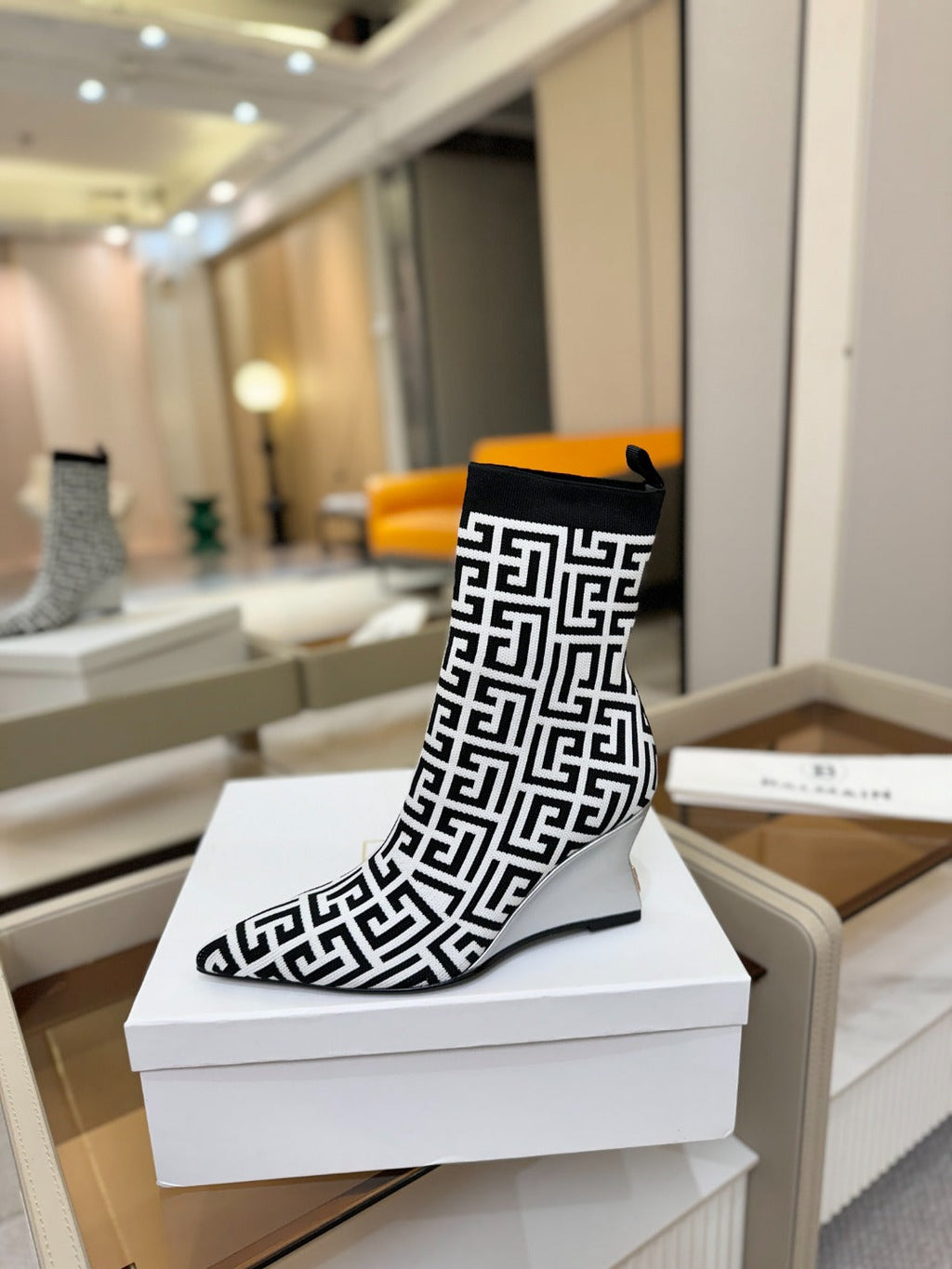BALMAIN 26S BOOT 75 MM IN BLACK AND WHITE FLYKNIT