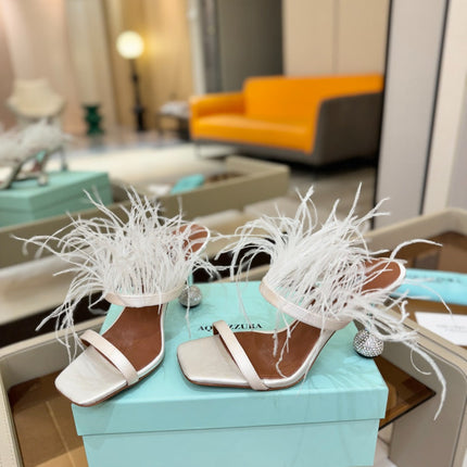 AQUAZZURA 26S FEATHER HEELED SANDALS 95 MM IN WHITE SATIN