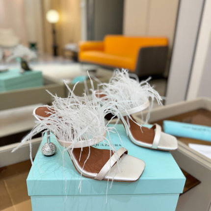 AQUAZZURA 26S FEATHER HEELED SANDALS 95 MM IN WHITE SATIN