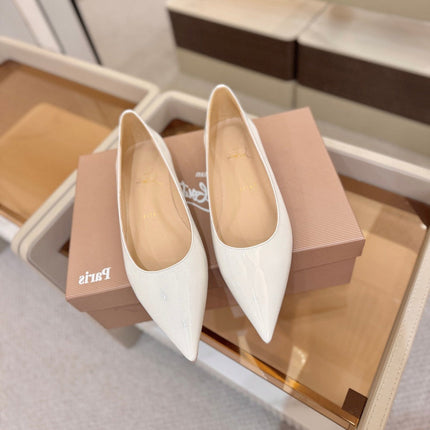 CHRISTIAN LOUBOUTIN 26S BALLERINA FLATS IN WHITE PATENT CALFSKIN