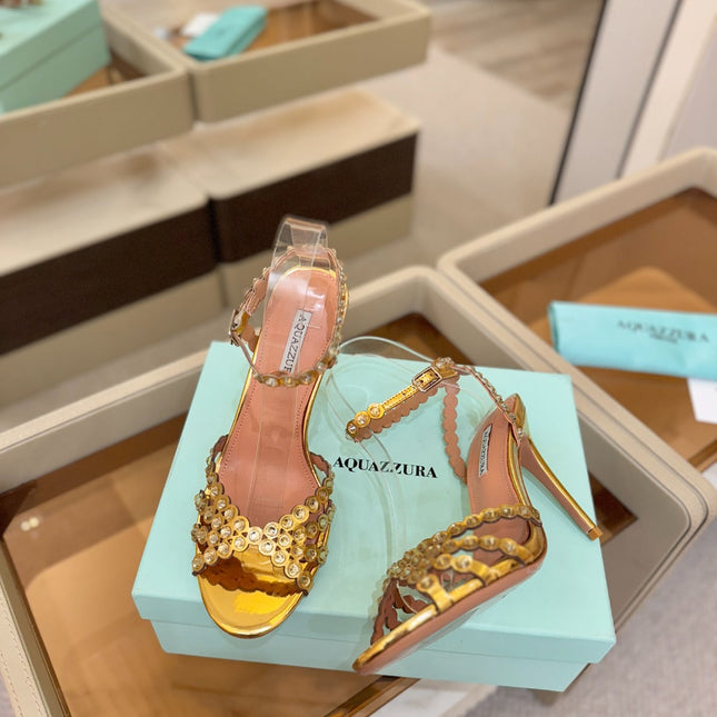 AQUAZZURA 26S STRAPPY HIGH HEELS 105 MM IN GOLD PATENT LAMBSKIN