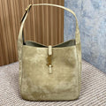 LE 5 À 7 SUPPLE BAG 31 IN KHAKI BROWN SUEDE