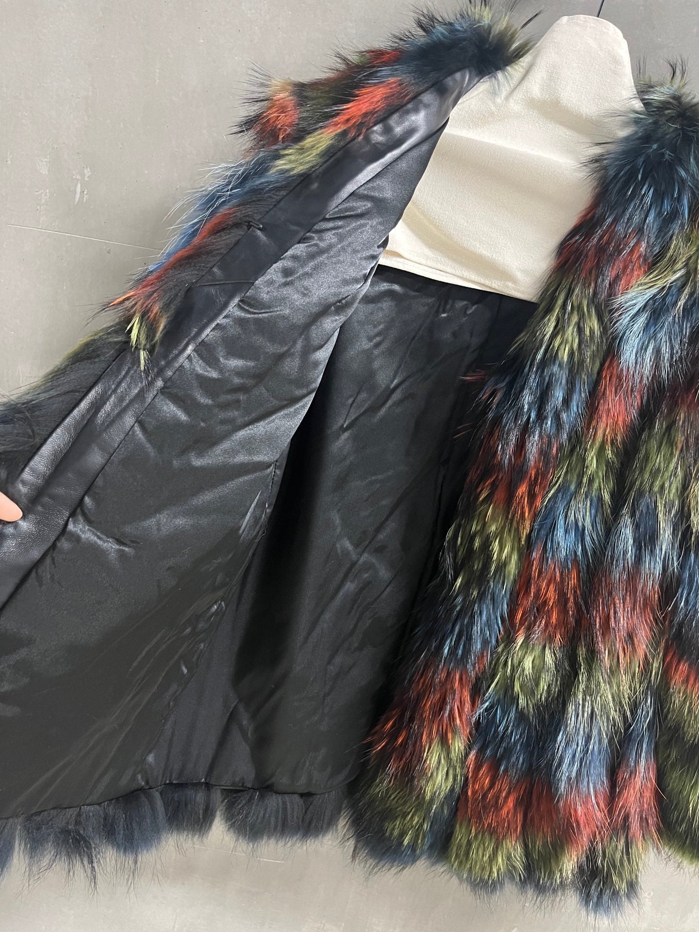 PRADA 25S FUR COAT 483