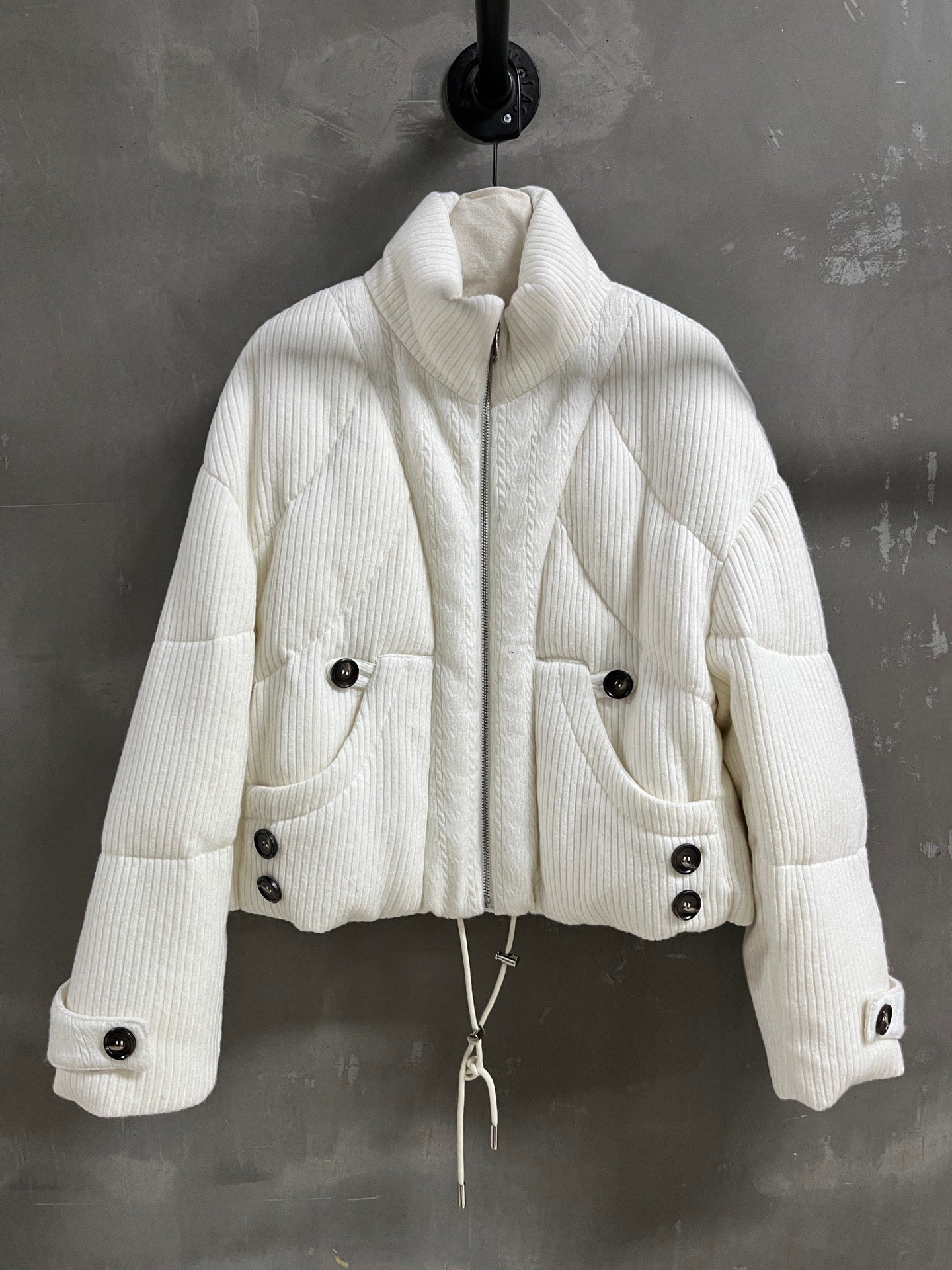 MIUMIU DOWN JACKET STYLE 690