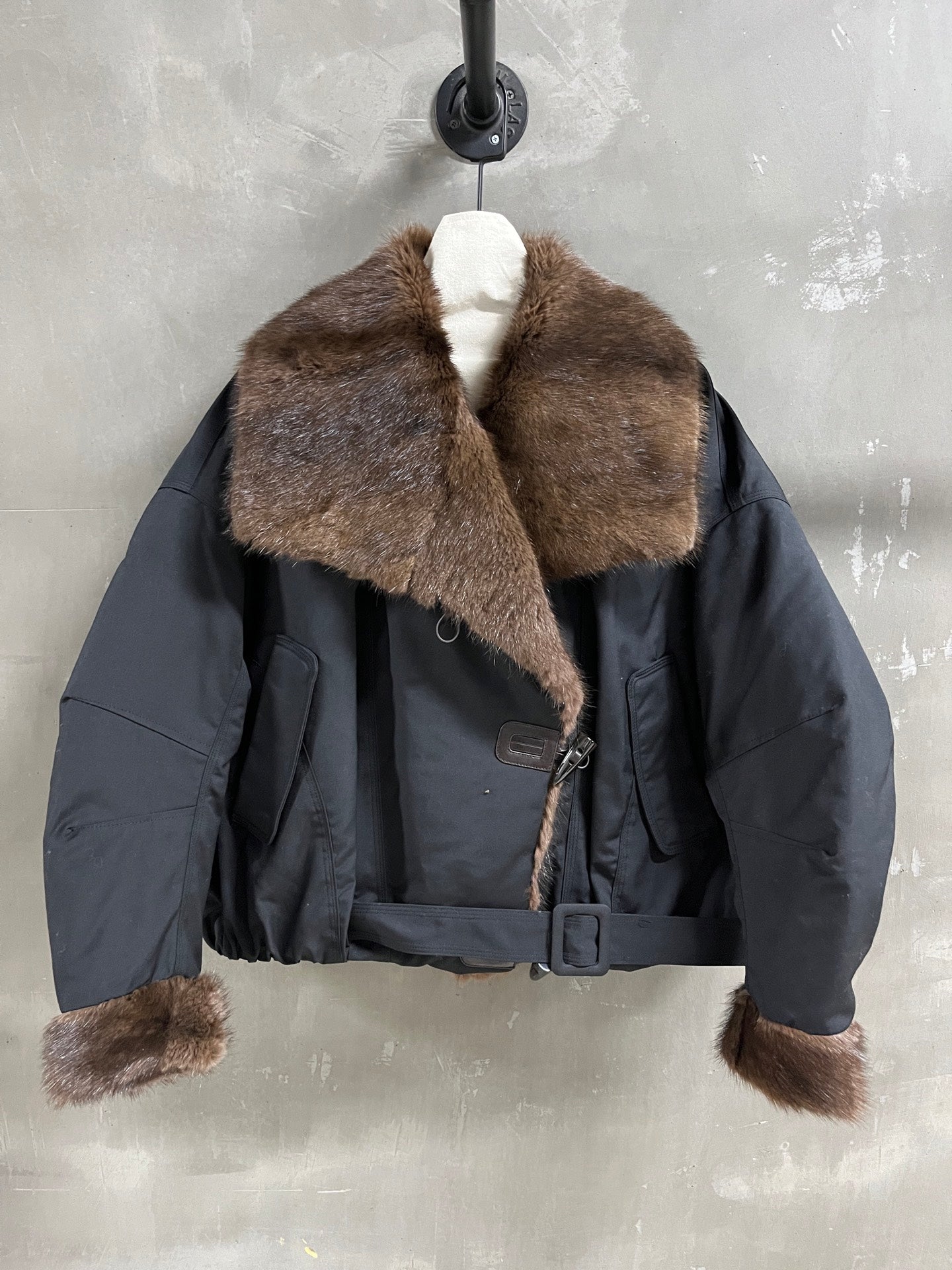 MIUMIU DOWN JACKET STYLE 686