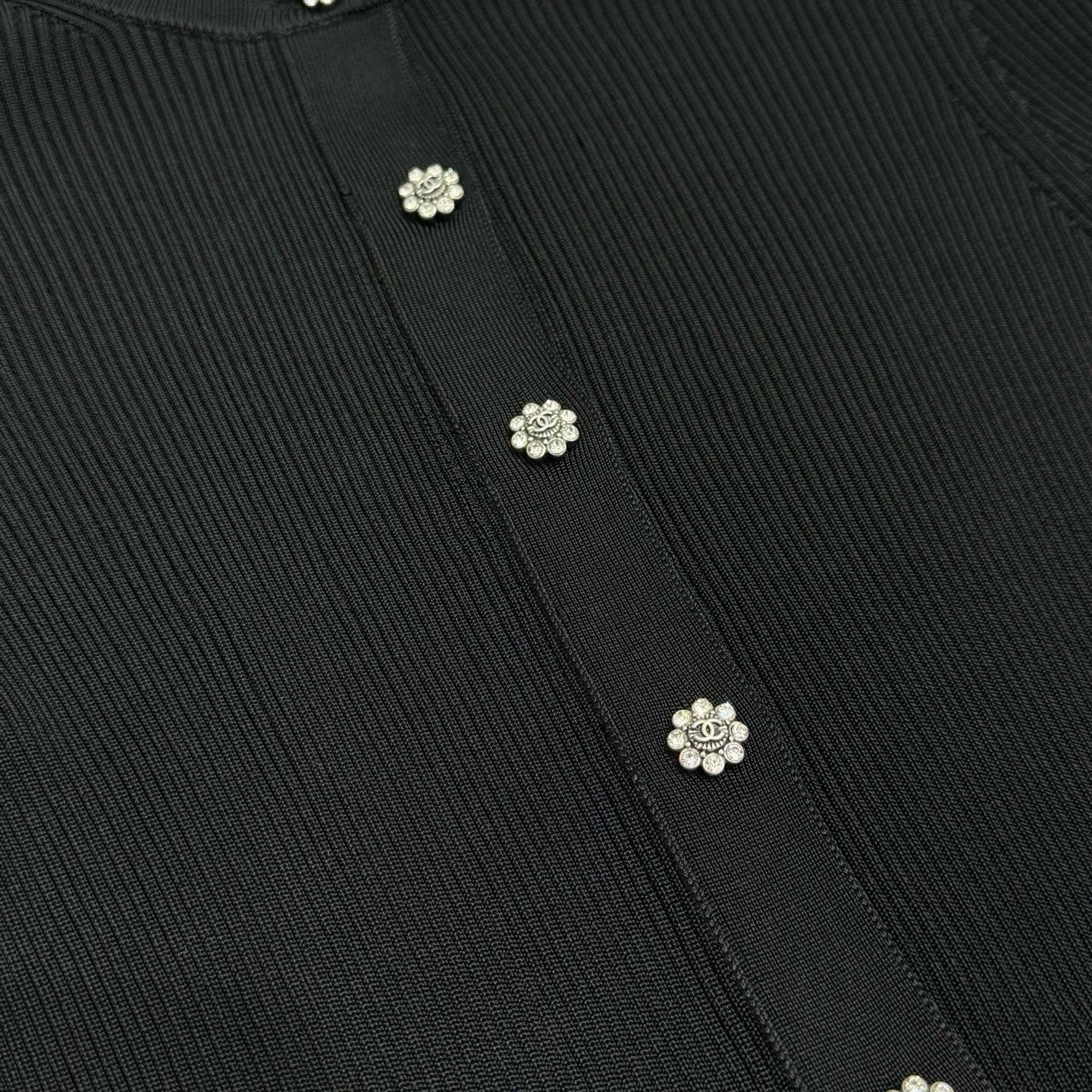 CHANEL 26S KNIT CARDIGAN 1385