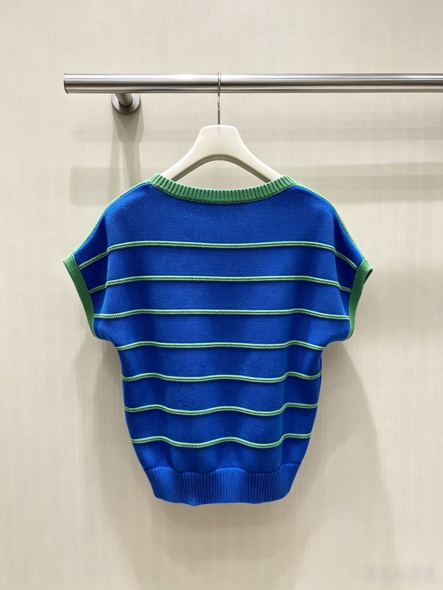 LOEWE 26S STRIPED SHORT-SLEEVE KNITTED SWEATER 551