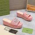 HIGH WEDGE PLATFORM WITH DOUBLE G IN LIGHT PINK CANVAS
