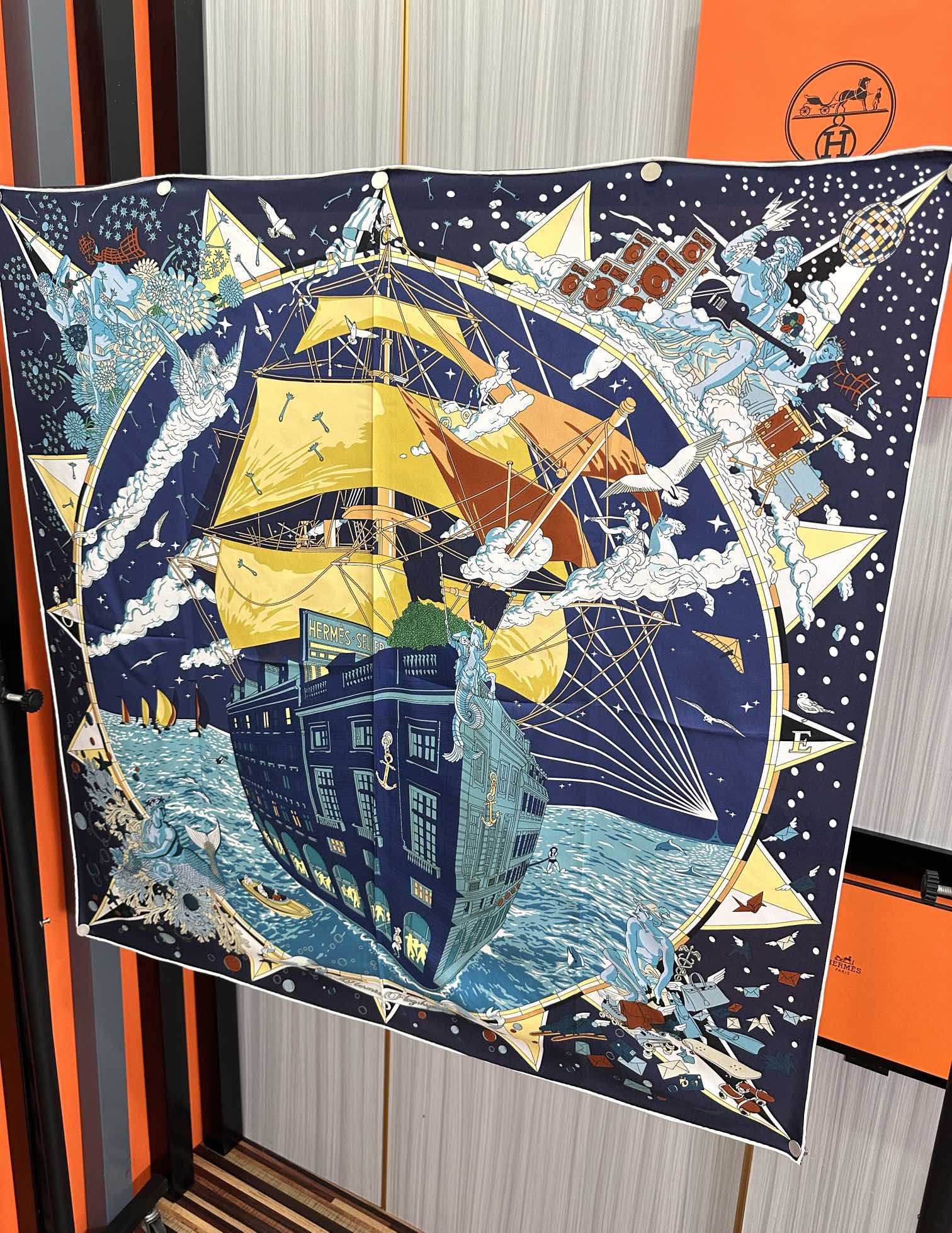 HERMES 26S PRINTED SQUARE SCARF 90 IN SILK 312023