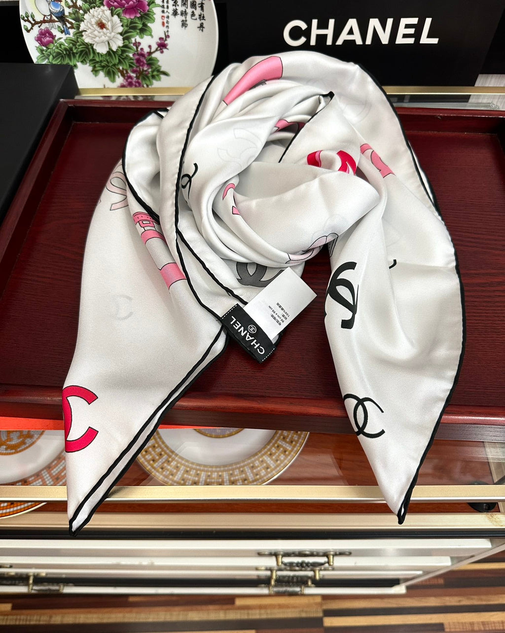 CHANEL 26S SCARF 90 IN SILK 309279