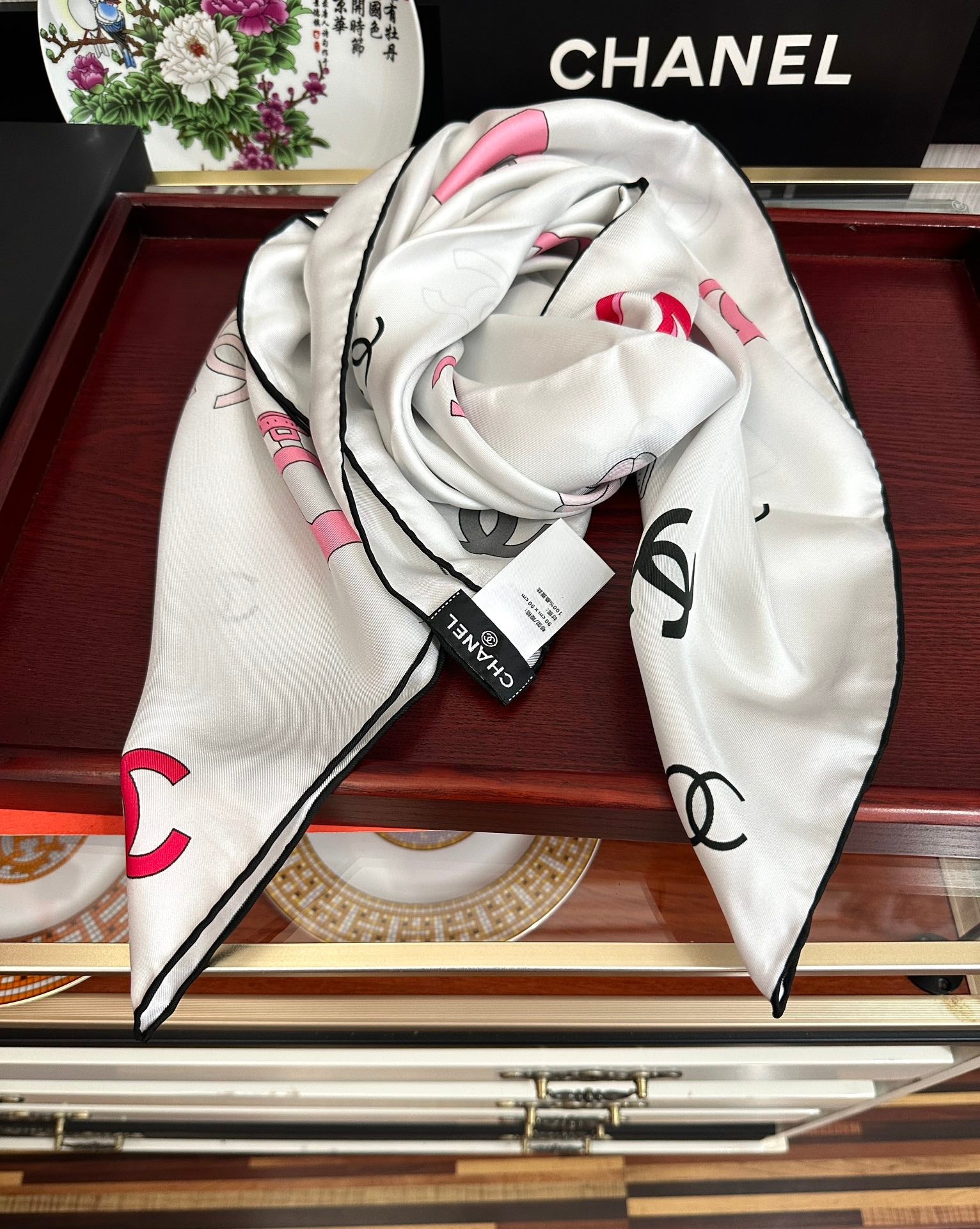 CHANEL 26S SCARF 90 IN SILK 309279