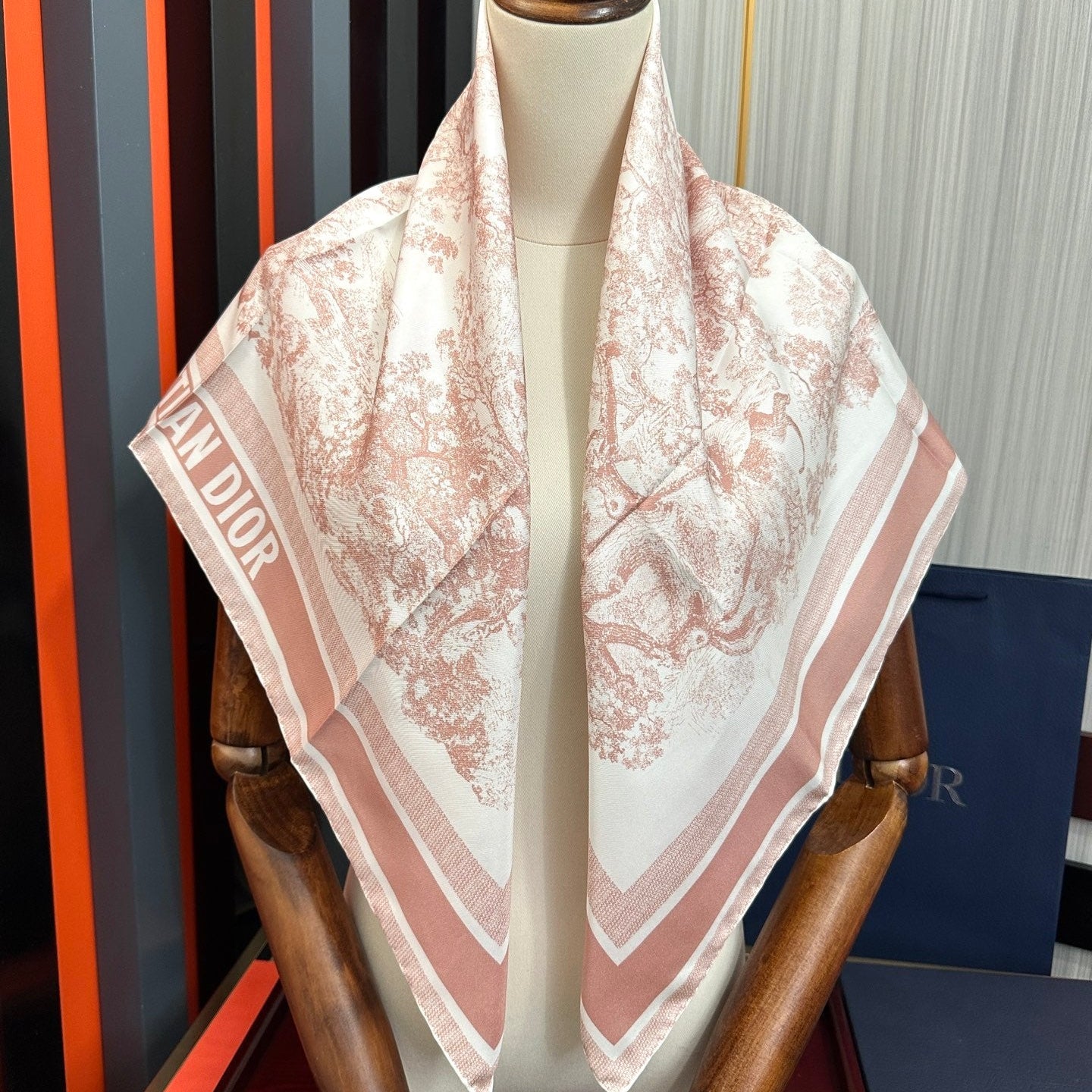 DIOR 26S SCARF 90CM IN SILK 313455