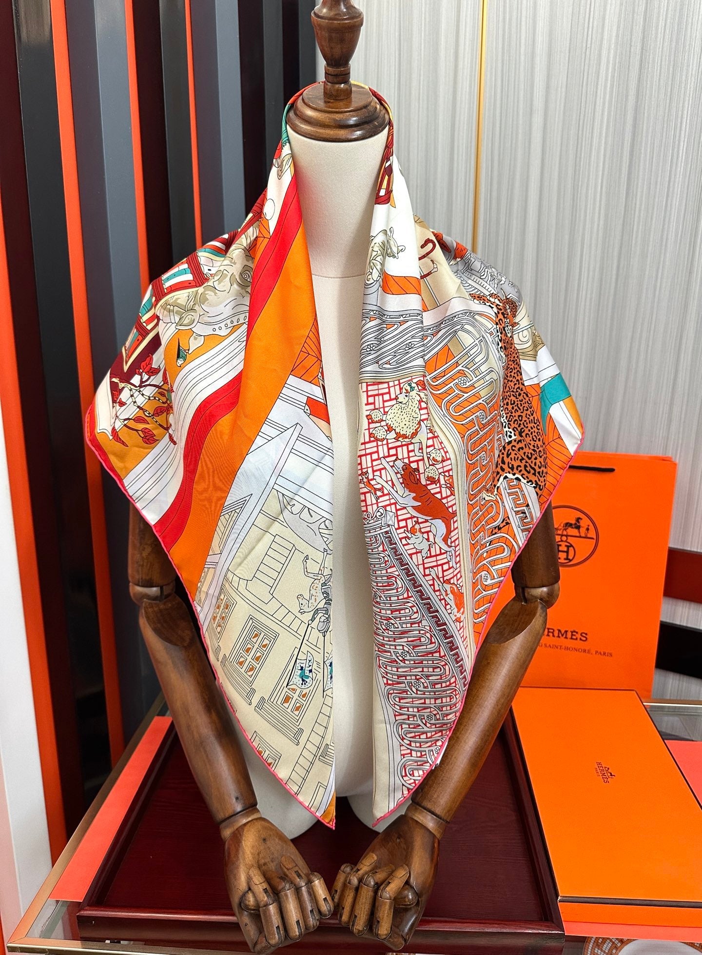 HERMES 26S SCARF 90 IN SILK 303324