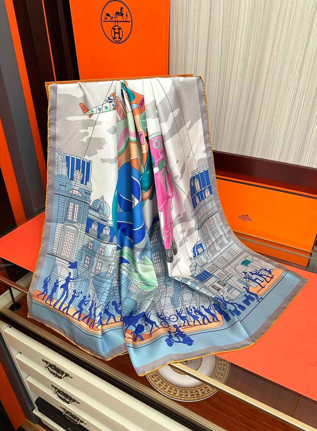 HERMES 26S PRINTED SQUARE SCARF 90 IN SILK 307340