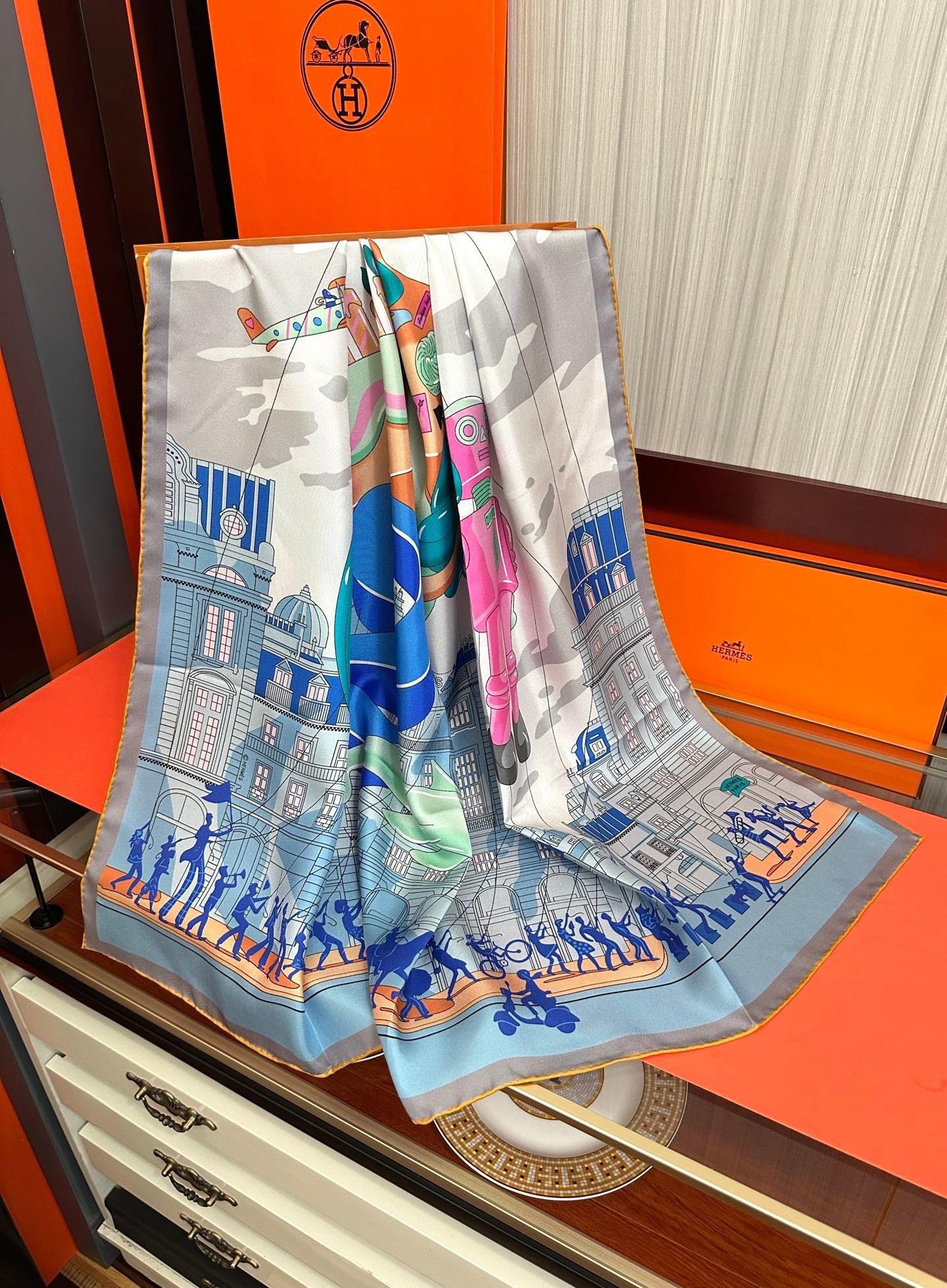 HERMES 26S PRINTED SQUARE SCARF 90 IN SILK 307340