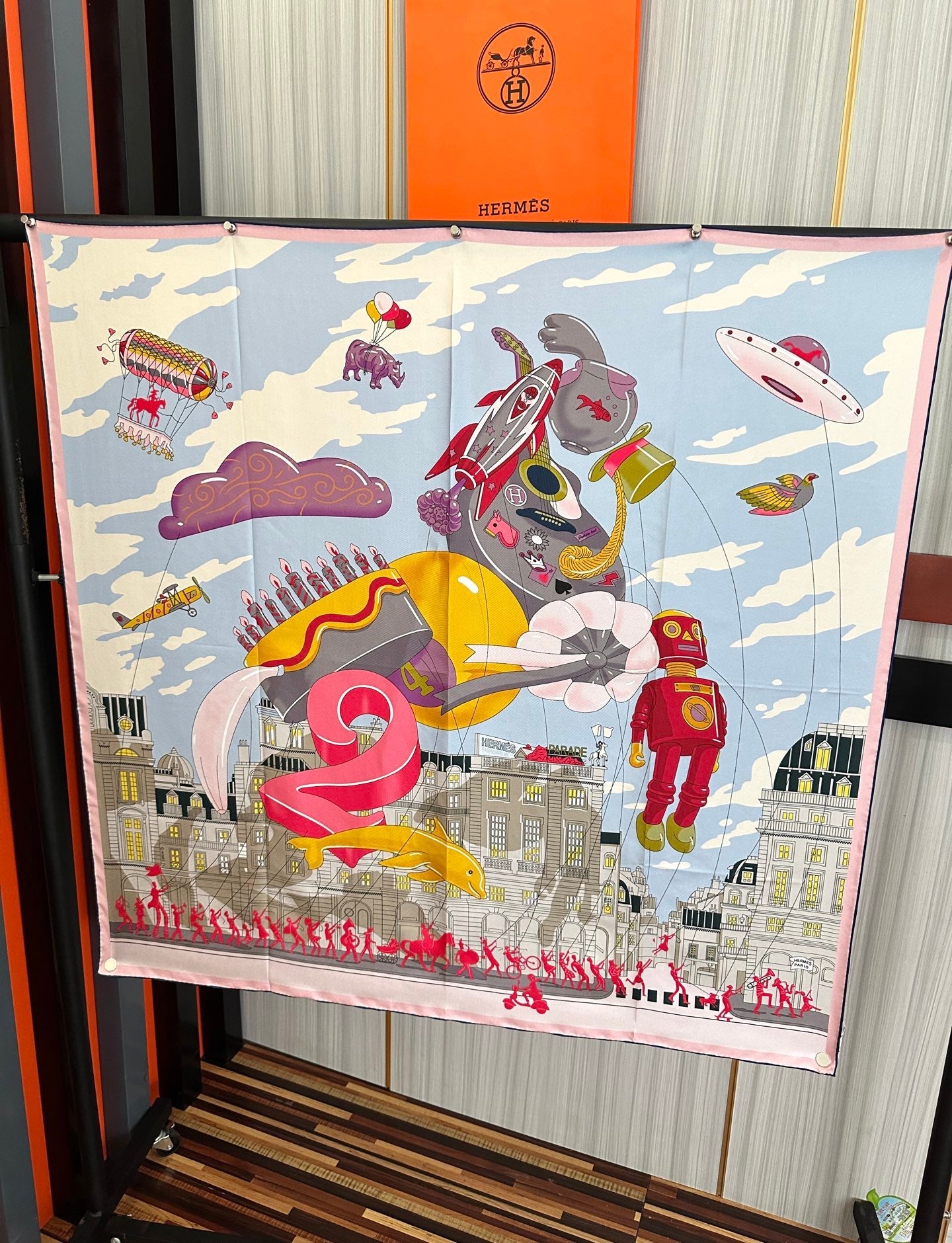 HERMES 26S PRINTED SQUARE SCARF 90 IN SILK 307341