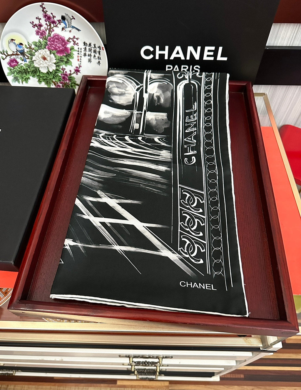 CHANEL 26S SCARF 90 IN SILK 309999