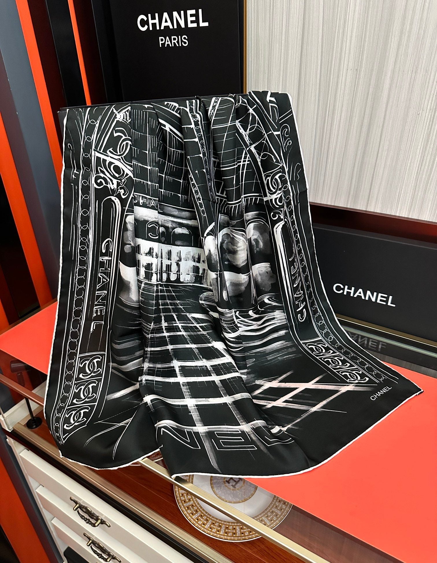 CHANEL 26S SCARF 90 IN SILK 309999