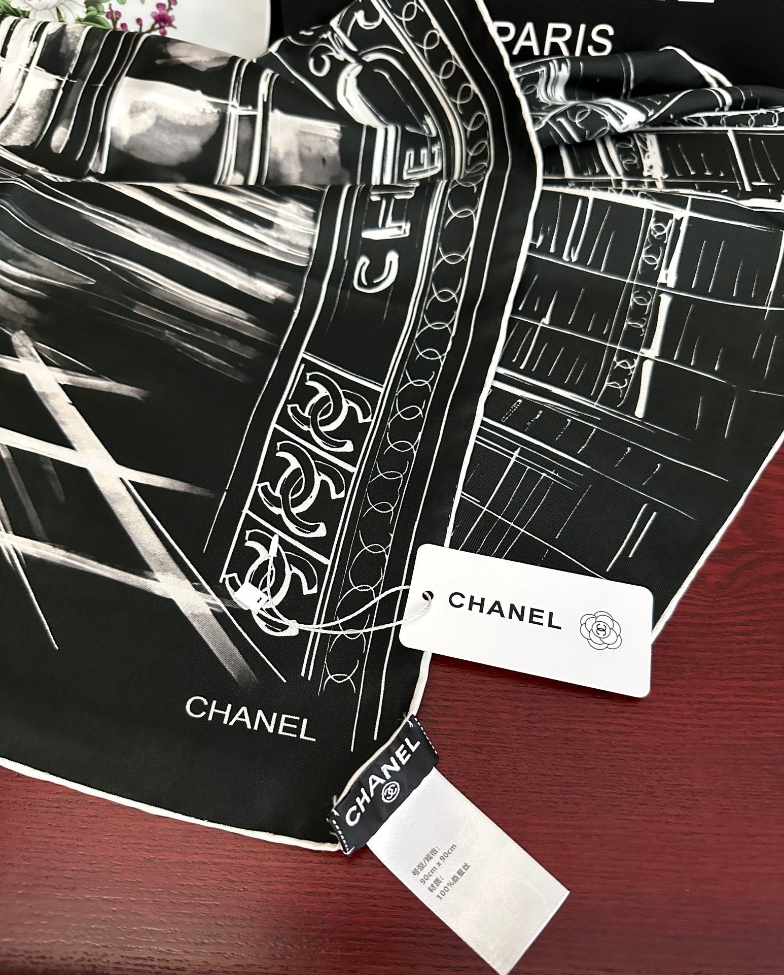 CHANEL 26S SCARF 90 IN SILK 309999