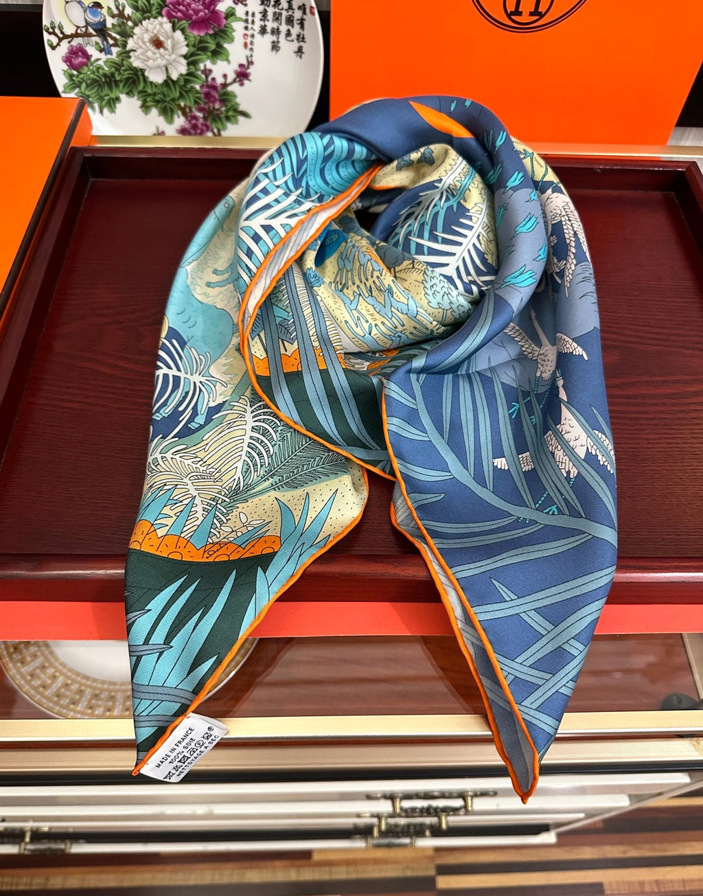 HERMES 26S SCARF 90 IN SILK 304198