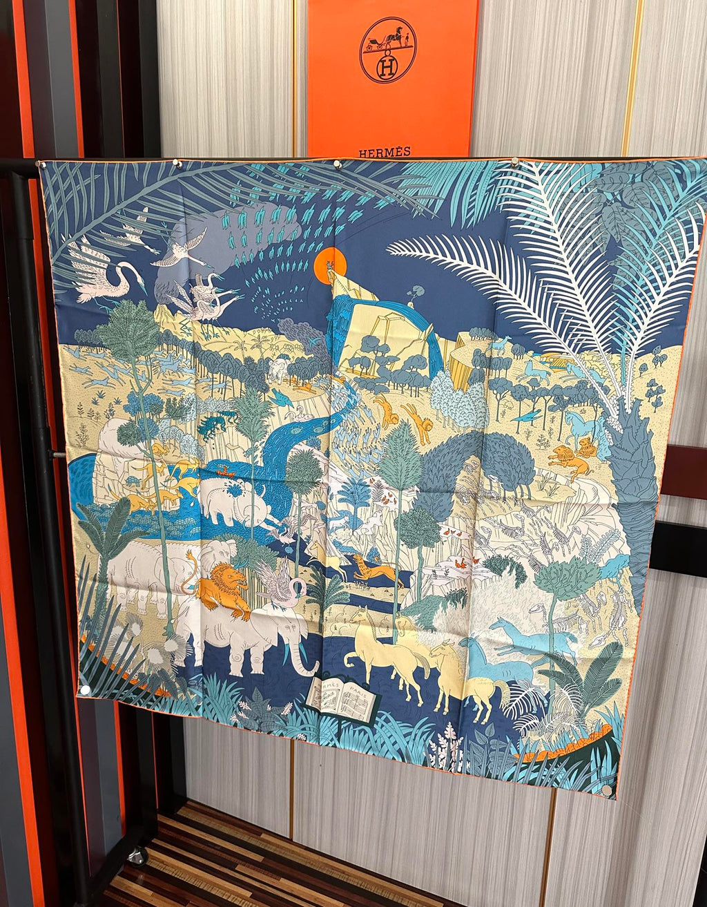 HERMES 26S SCARF 90 IN SILK 304198