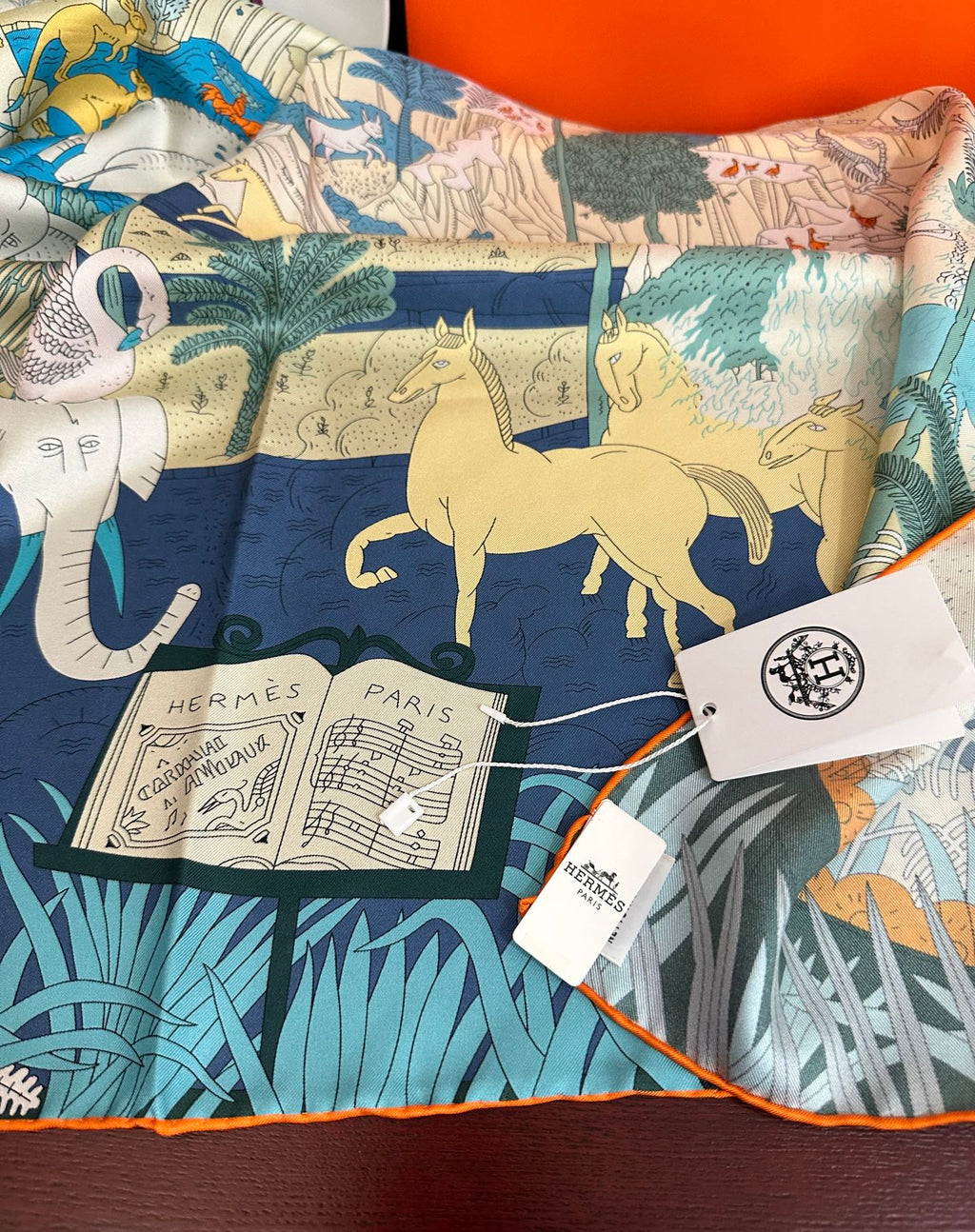 HERMES 26S SCARF 90 IN SILK 304198