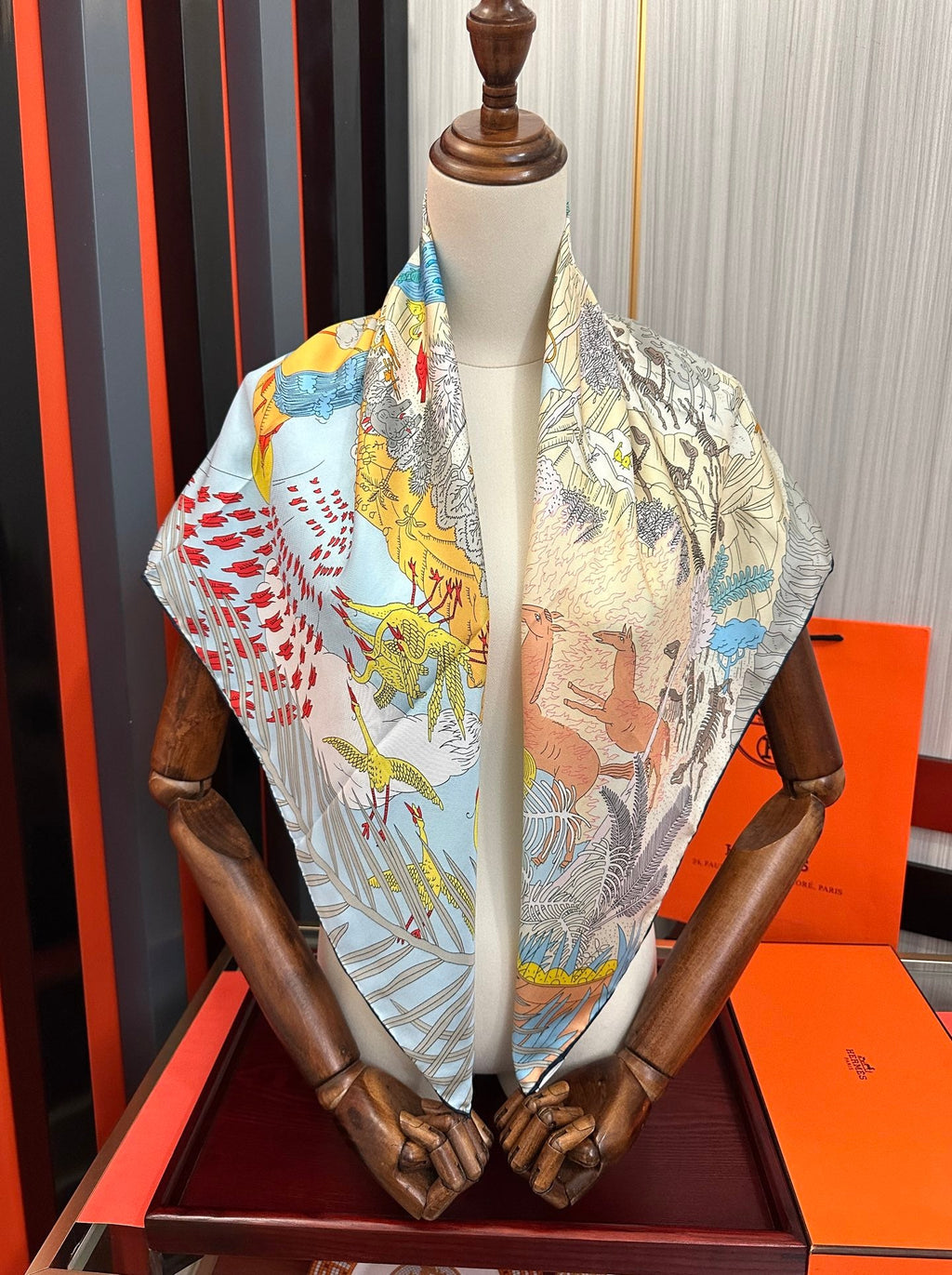 HERMES 26S SCARF 90 IN SILK 304199