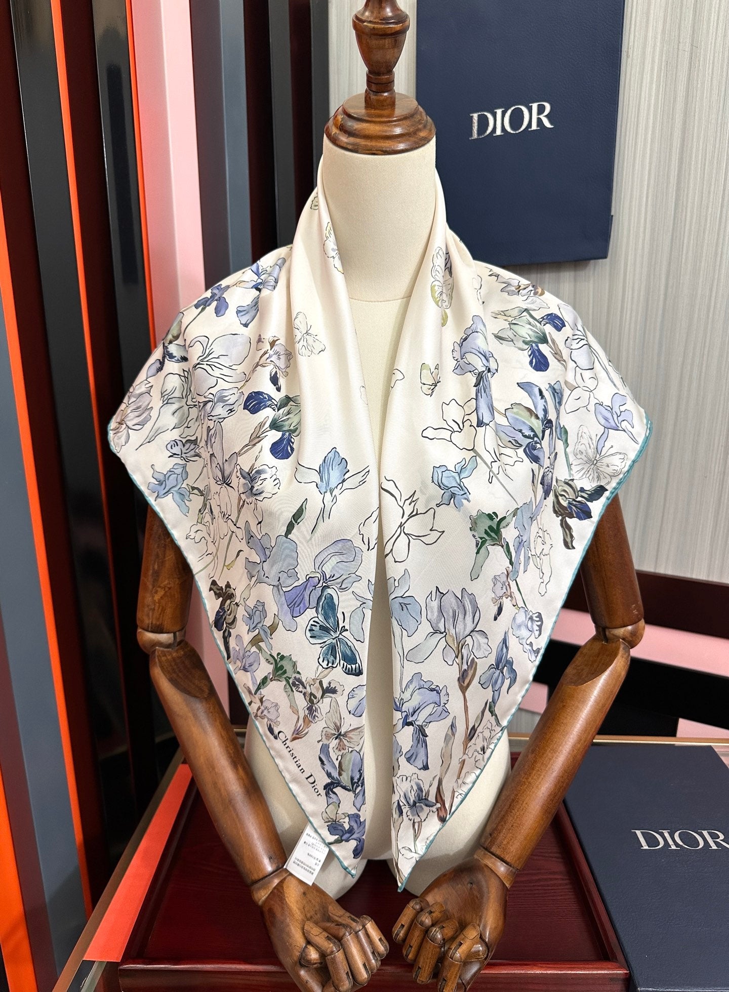 DIOR 26S SCARF 90CM IN SILK 304667