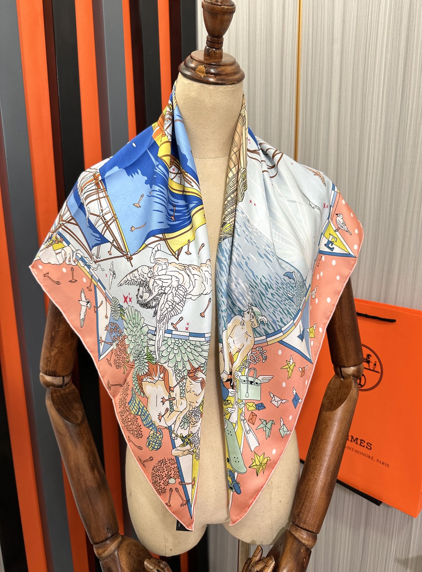 HERMES 26S PRINTED SQUARE SCARF 90 IN SILK 312024