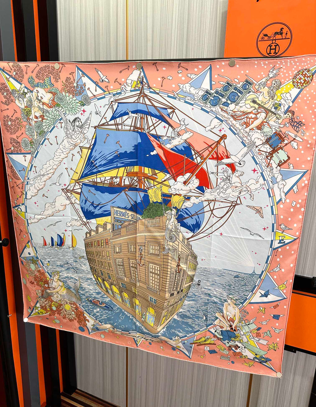 HERMES 26S PRINTED SQUARE SCARF 90 IN SILK 312024