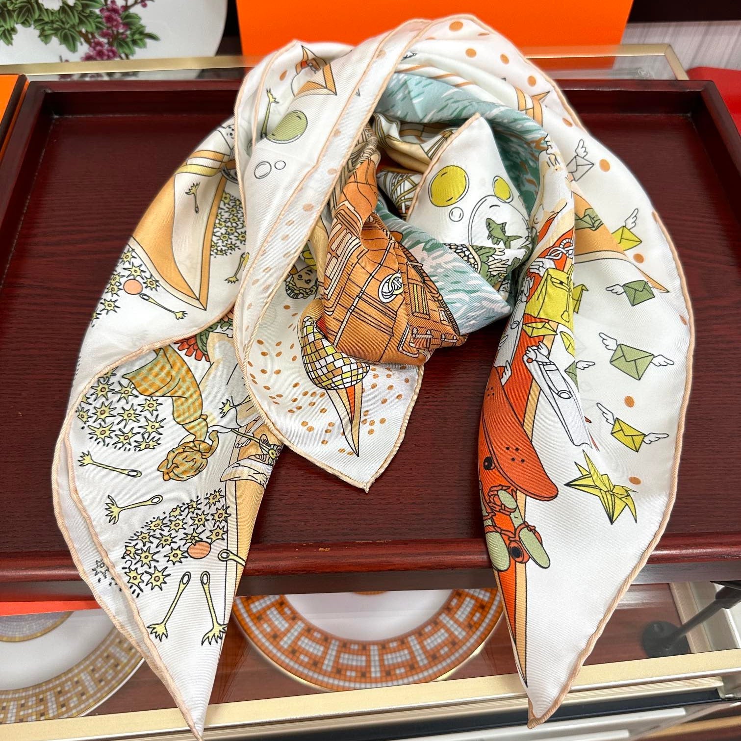 HERMES 26S PRINTED SQUARE SCARF 90 IN SILK 312025