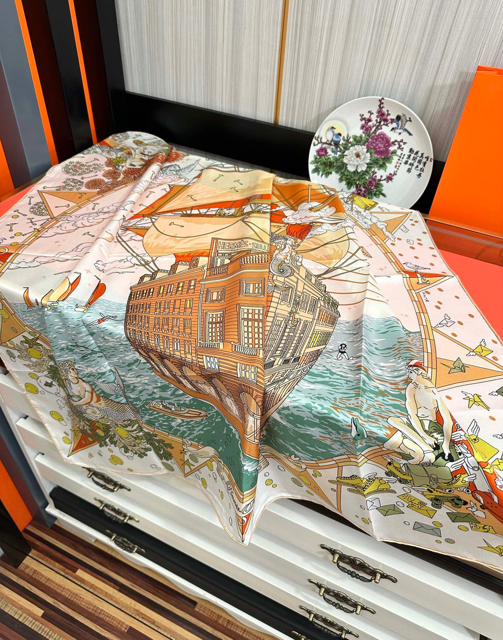 HERMES 26S PRINTED SQUARE SCARF 90 IN SILK 312025