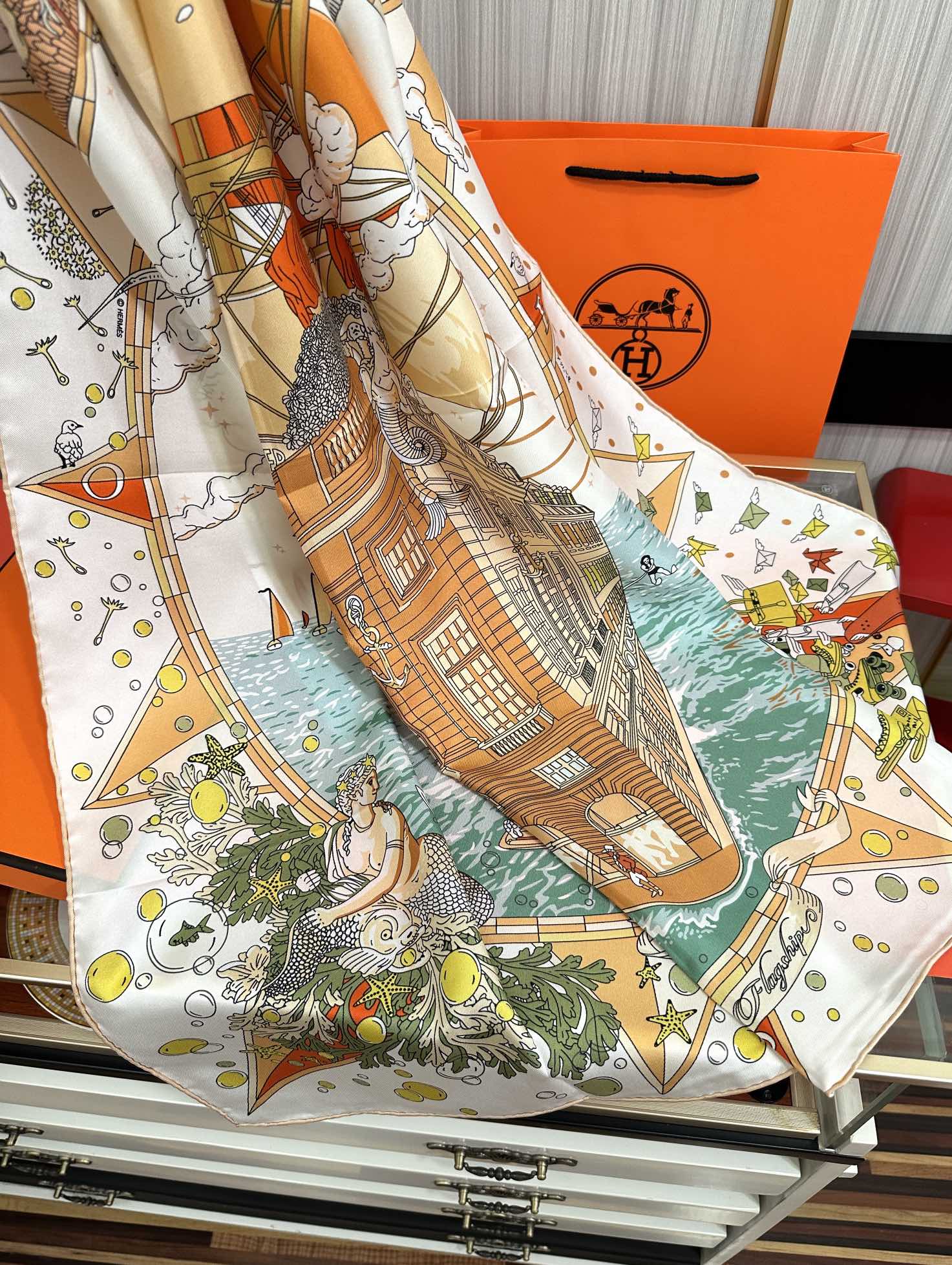 HERMES 26S PRINTED SQUARE SCARF 90 IN SILK 312025