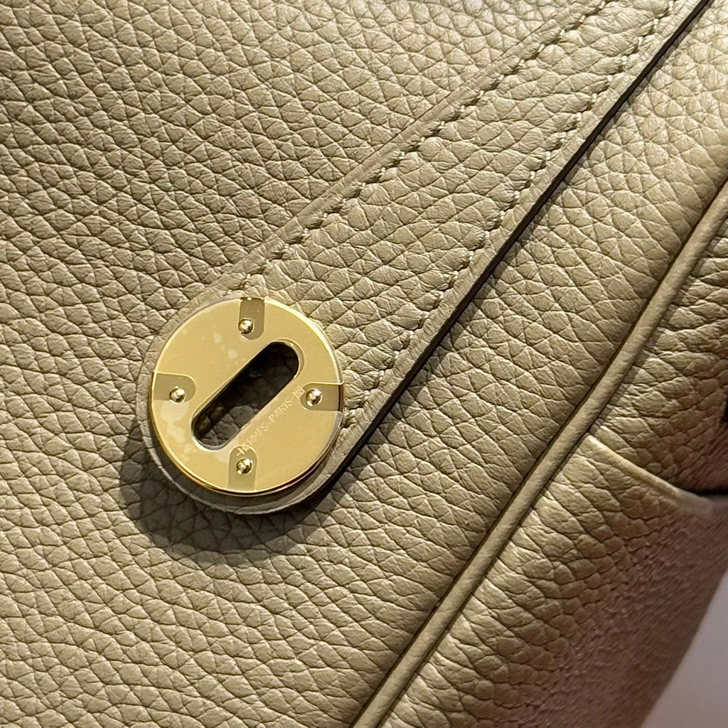 HERMES 25S MEDIUM LINDY 26 IN DARK KHAKI CALFSKIN GOLD HARDWARE
