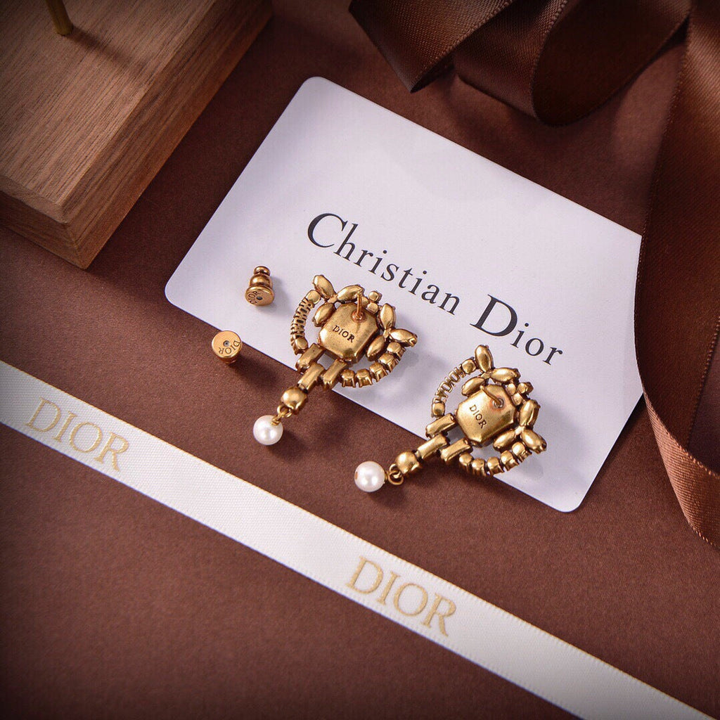 CD 26S VINTAGE CRYSTAL PEARL DROP STATEMENT EARRINGS 631069