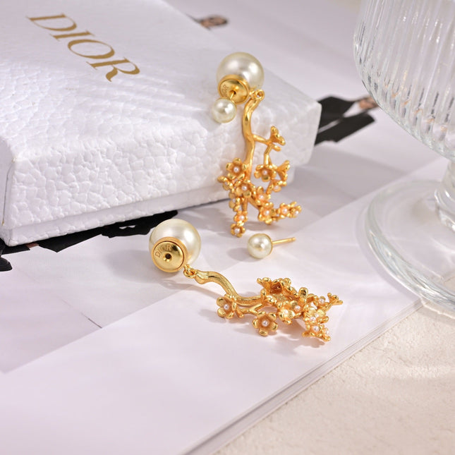 CD 26S DIOR PEARL BLOSSOM BRANCH DROP EARRINGS IN GOLD METAL